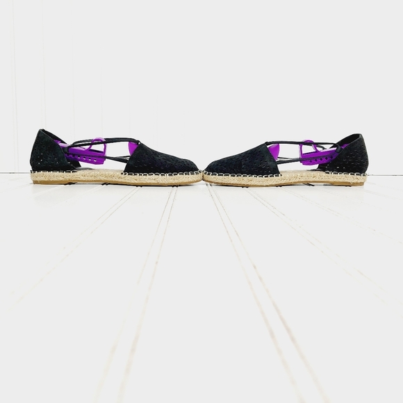 New Eileen Fisher Black Perforated Leather Casual  Flat Espadrilles C579 - Picture 7 of 11